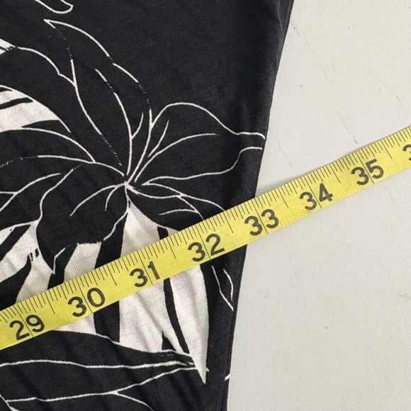 NWT Lane Bryant Plus Size Black White Tropical Blouse - Picture 12 of 13